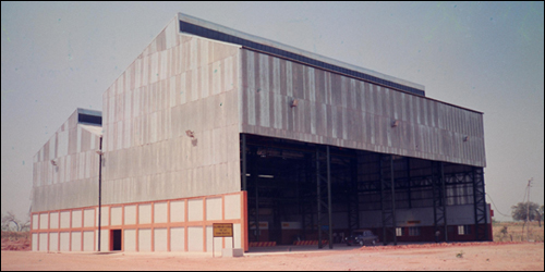 Heavy Earth Moving Machinery Workshop for Khadia OCP.